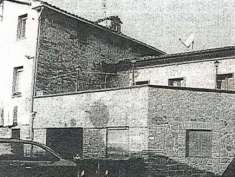 Foto Immobile in asta di 135 m con pi di 5 locali in vendita a Tolentino