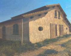 Foto Immobile in asta di 136 m con pi di 5 locali in vendita a Prato