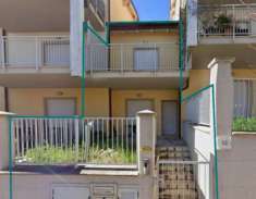 Foto Immobile in asta di 138 m, box auto in vendita a Fermo