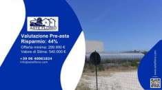 Foto Immobile in asta di 1400 m con pi di 5 locali in vendita a Giulianova
