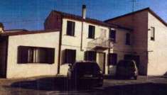 Foto Immobile in asta di 141 m, box auto in vendita a Anguillara Veneta