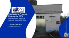 Foto Immobile in asta di 142 m, box auto in vendita a Fermo