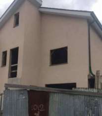 Foto Immobile in asta di 1420 m con pi di 5 locali in vendita a Pisoniano