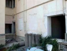 Foto Immobile in asta di 1421 m con pi� di 5 locali in vendita a Vitulazio