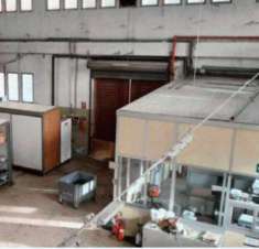 Foto Immobile in asta di 1429 m con pi di 5 locali in vendita a Vado Ligure