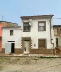 Foto Immobile in asta di 145 m con 3 locali in vendita a San Benedetto Po