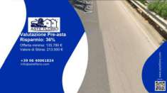 Foto Immobile in asta di 145 m con pi di 5 locali in vendita a Salerno