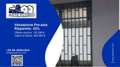 Foto Immobile in asta di 148 m con pi di 5 locali in vendita a Napoli