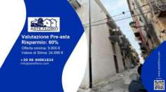 Foto Immobile in asta di 15 m con pi di 5 locali in vendita a Palermo