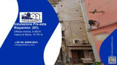 Foto Immobile in asta di 15 m in vendita a Napoli