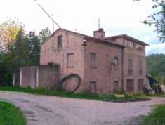 Foto Immobile in asta di 150 m in vendita a Amandola