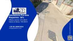 Foto Immobile in asta di 1528 m con pi di 5 locali in vendita a Carosino