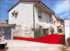 Foto Immobile in asta di 154 m con 4 locali in vendita a Villafranca di Verona