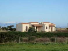 Foto Immobile in asta di 155 m con 4 locali e box auto in vendita a Santa Teresa Gallura