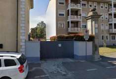 Foto Immobile in asta di 16 m, box auto doppio in vendita a Milano