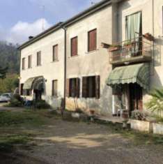 Foto Immobile in asta di 162 m con 4 locali in vendita a Galzignano Terme