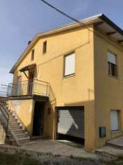 Foto Immobile in asta di 164 m con 3 locali in vendita a Urbino