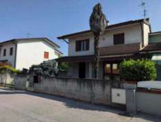 Foto Immobile in asta di 165 m con 4 locali in vendita a Merlara