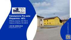 Foto Immobile in asta di 173 m con 3 locali e box auto in vendita a Crova