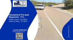 Foto Immobile in asta di 173 m in vendita a Olbia