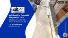 Foto Immobile in asta di 175 m con 5 locali e box auto in vendita a Avola