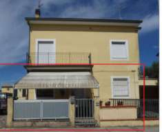 Foto Immobile in asta di 176 m in vendita a Civitanova Marche