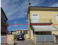 Foto Immobile in asta di 176 m in vendita a Civitanova Marche