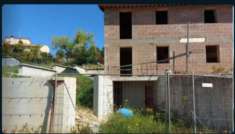 Foto Immobile in asta di 180 m con pi di 5 locali in vendita a Spoleto