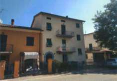 Foto Immobile in asta di 181 m in vendita a Panicale