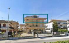 Foto Immobile in asta di 183 m con pi di 5 locali e box auto in vendita a Ponzano di Fermo