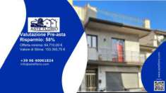 Foto Immobile in asta di 189 m in vendita a Capri Leone