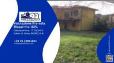 Foto Immobile in asta di 193 m in vendita a Semiana