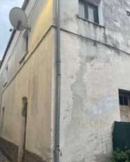 Foto Immobile in asta di 194 m in vendita a Scafa