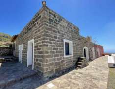 Foto Immobile in asta di 195 m in vendita a Pantelleria