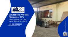 Foto Immobile in asta di 197 m in vendita a Cellole