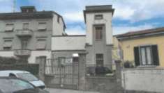 Foto Immobile in asta di 2 m con pi� di 5 locali in vendita a Prato