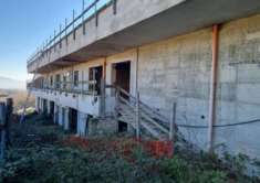 Foto Immobile in asta di 2 m con pi di 5 locali in vendita a Sacrofano