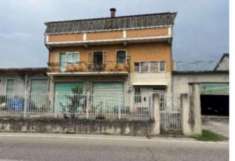 Foto Immobile in asta di 202 m in vendita a Pratola Peligna