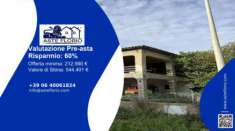 Foto Immobile in asta di 202 m in vendita a Santa Teresa Gallura