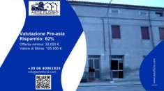 Foto Immobile in asta di 209 m, box auto in vendita a Costa di Rovigo