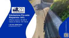 Foto Immobile in asta di 213 m con 5 locali e box auto in vendita a Castellana Grotte