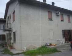 Foto Immobile in asta di 215 m, box auto doppio in vendita a San Felice sul Panaro