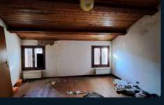 Foto Immobile in asta di 218 m in vendita a Bosaro