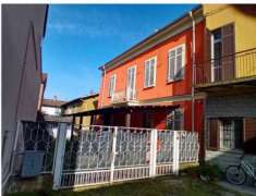 Foto Immobile in asta di 220 m in vendita a Alessandria