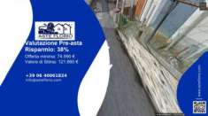 Foto Immobile in asta di 221 m con pi di 5 locali in vendita a Scoppito