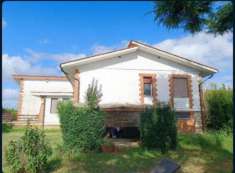 Foto Immobile in asta di 222 m, box auto in vendita a Fauglia