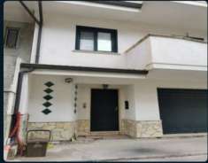 Foto Immobile in asta di 223 m, box auto in vendita a Monasterace