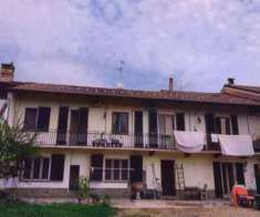 Foto Immobile in asta di 226 m in vendita a Caramagna Piemonte