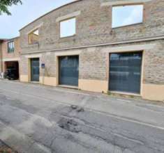 Foto Immobile in asta di 2288 m con pi di 5 locali in vendita a Perugia