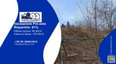 Foto Immobile in asta di 2291 m in vendita a Urbino